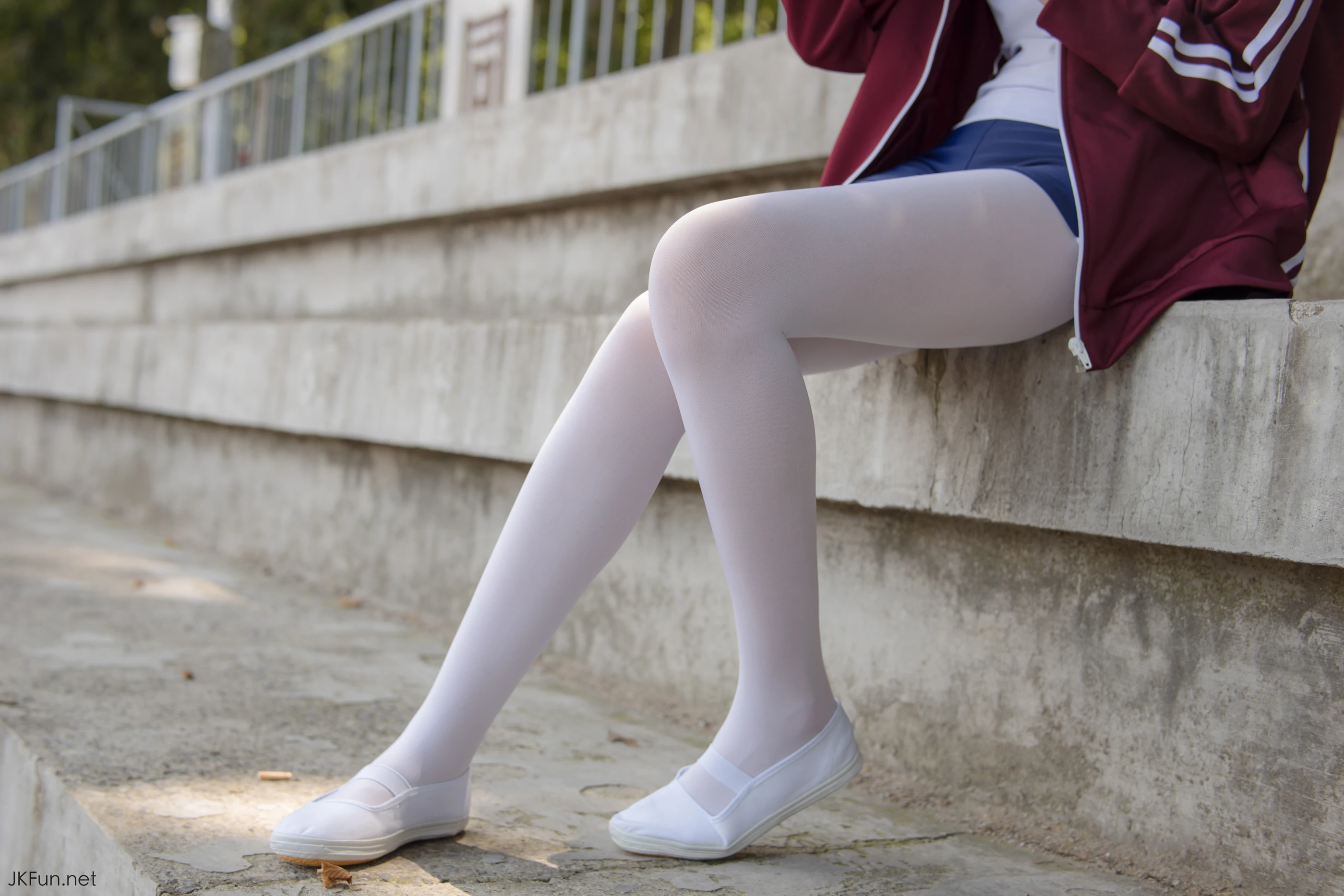 森萝财团 [JKFUN-019] 80D白丝外景体操服 Aika [107P 1V]插图4